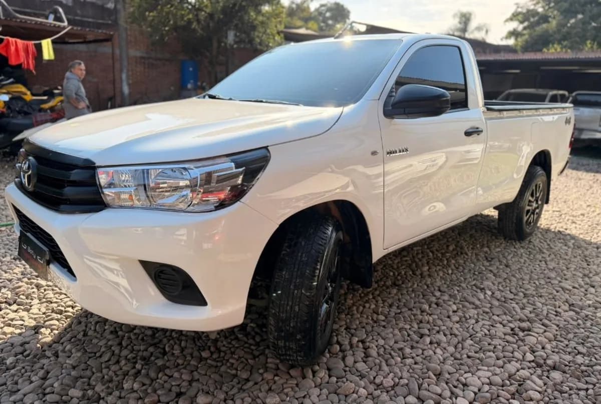 Toyota Hilux 2023